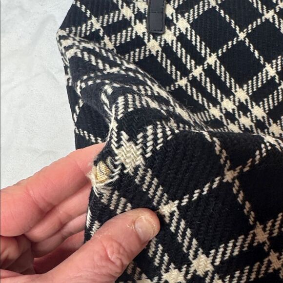 Burberry Houndstooth Black And Off White Wool/Leather Bag. - Picture 7 of 15
